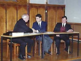 J.Overathj, A.Bispo und J. Kuckertz. II. Brasilianisches Symposium Kirchenmusik und Brasilianische Kultur zum Thema Christliche Traditionen und Synkretismus unter Leitung von Dr. A.A.Bispo. Archiv ISMPS. Copyright