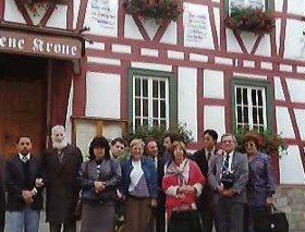 Speyer. Brasilanische Kulturforscher. II. Brasilianisches Symposium Kirchenmusik und Brasilianische Kultur zum Thema Christliche Traditionen und Synkretismus unter Leitung von Dr. A.A.Bispo. Archiv ISMPS.Copyright